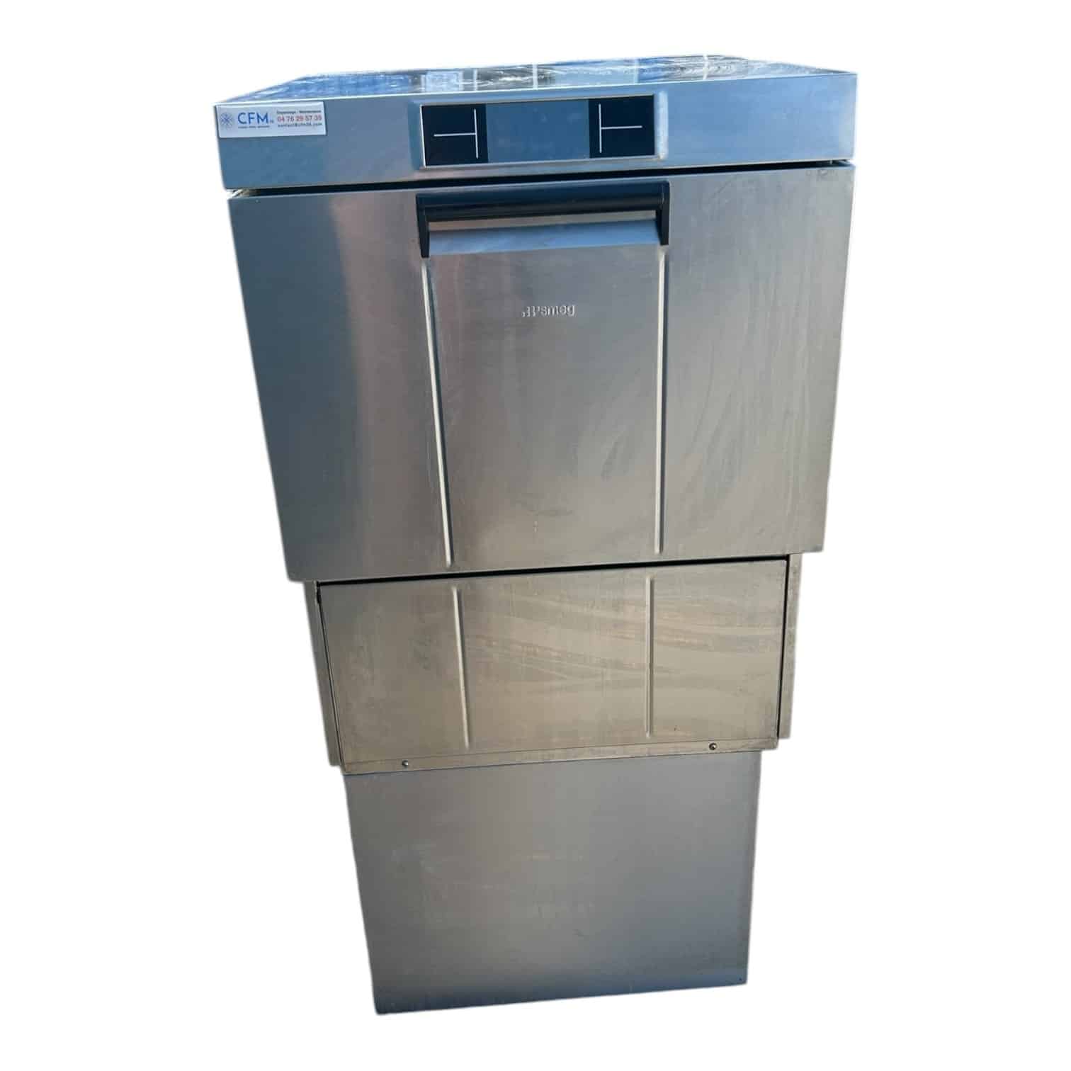 image00081 Lave vaisselle Smeg d'occasion vue de face