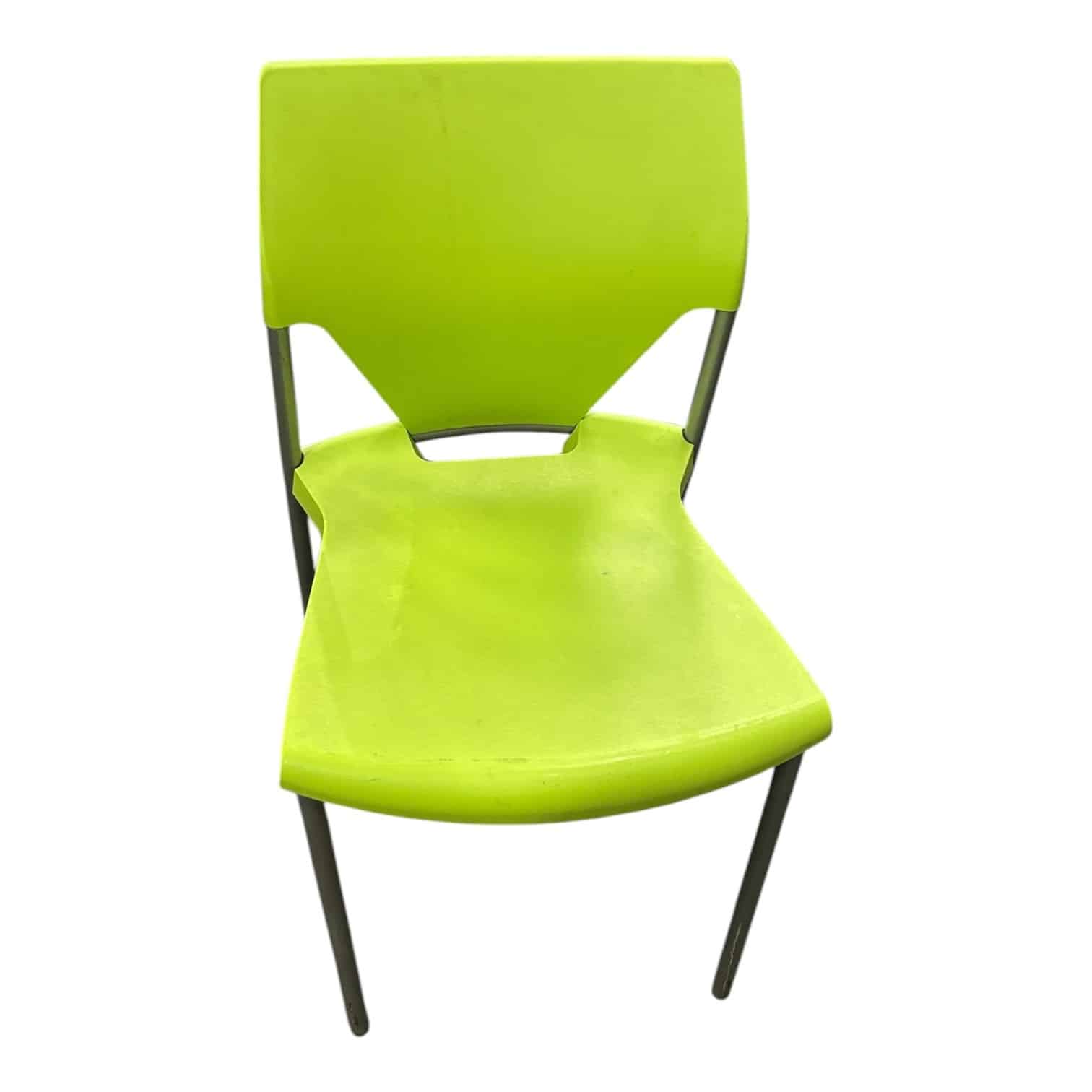 image00221 Chaise verte d'occasion vue de face