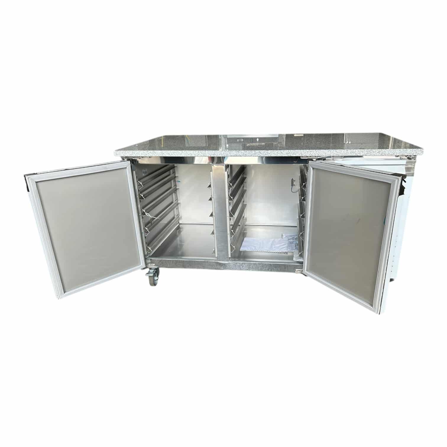 image00079 Tour réfrigérée patissière 400x600 AFI neuf déclassé vue avec les portes ouvertes